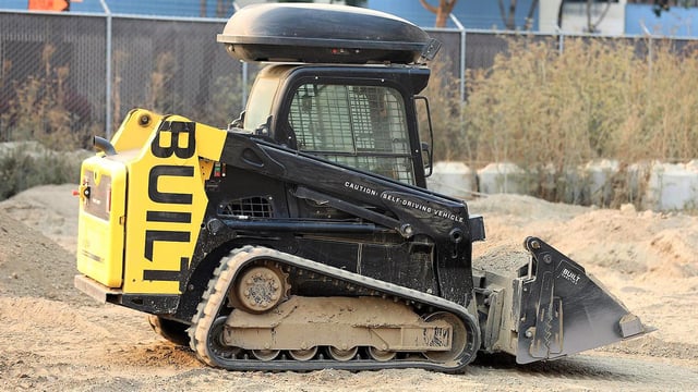 Video: A skid-steer loader that works on its own...without a driver