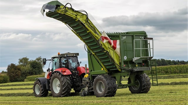 Unload on-the-move: This new silage wagon never stops