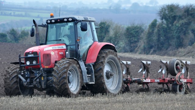Tillage management: Ploughing...if the weather allows
