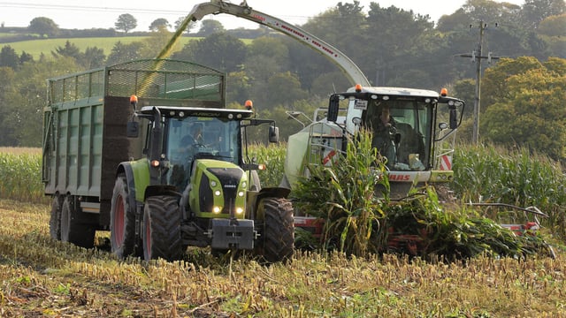 'Concept' controls point to interior of next-generation farm machinery