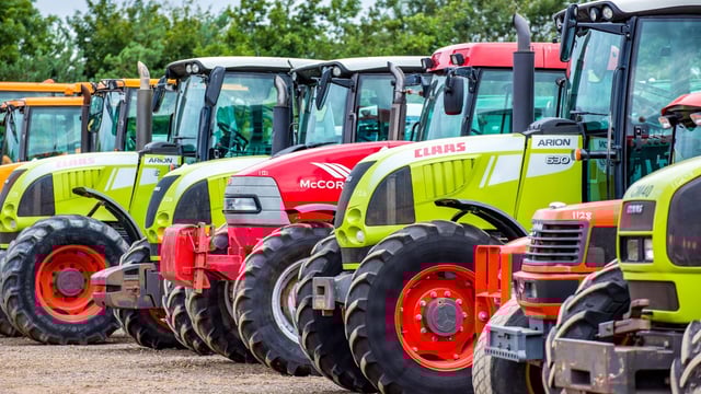 Chart: Which tractor brands are ranked the best...and worst?
