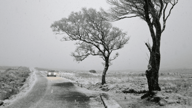 Updated snow-ice warning issued with accumulations up to 5cm
