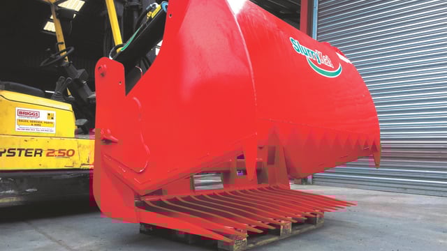 Northern firm bites into shear-grab market, with 'maintenance-free' tines