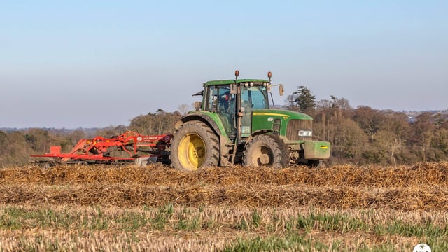 Straw prices ranging from €10/bale up to €35/bale