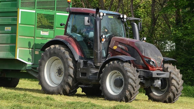 Valtra takes poll position...but not where you might expect
