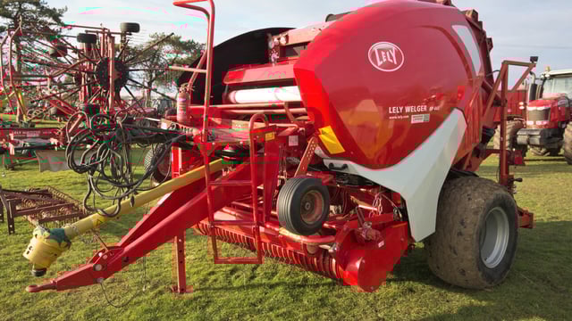 Auction report: Contracting 'gear' under the hammer at retirement sale