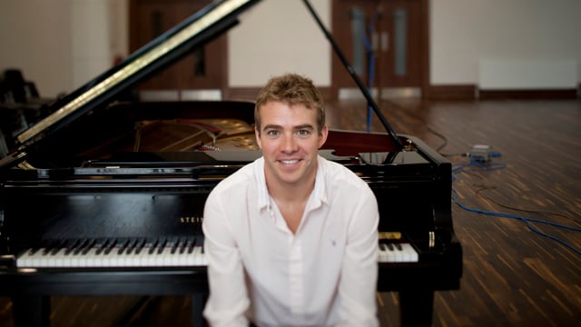 Farming concert pianist hits a high note