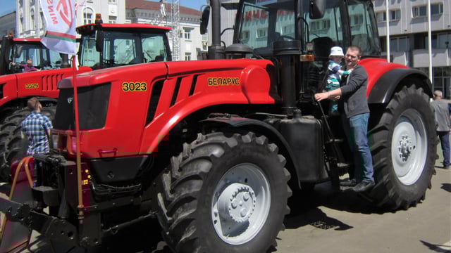 Electric-drive 'gearboxes' for tractors: Where to now?