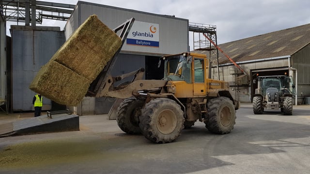 Glanbia imports alfalfa to assist drought-stricken suppliers