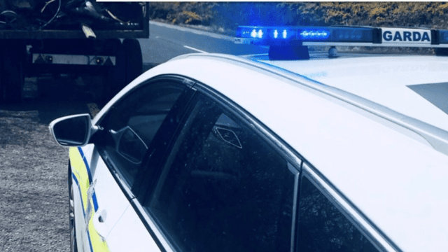 Tractor and trailer stopped by Gardai for unsecure load