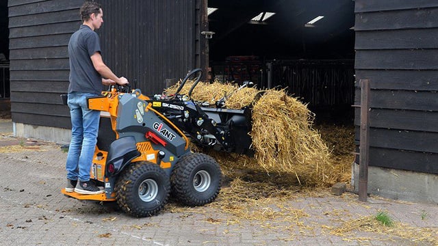 Miniature loader gets 'beefed up'; bigger pump lurks within