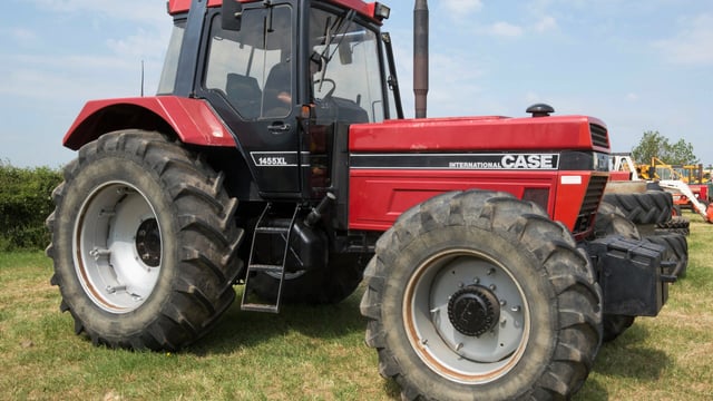 1987 Case IH 1455XL goes to auction...and makes £27,000