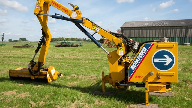 Auction report: Tidy, used machinery changes hands at 'on-site' sale