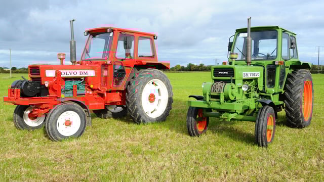 Classic corner: Two ex-army sibling tractors spotted in Co. Offaly