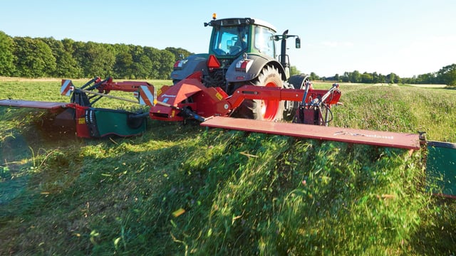 'Uncut strips': See Kverneland's answer at Grass & Muck
