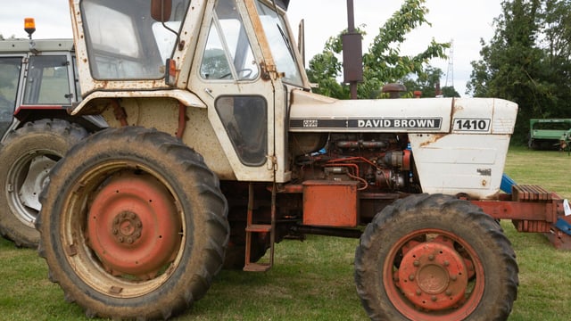 Auction report: Old but not out...see these pics and prices