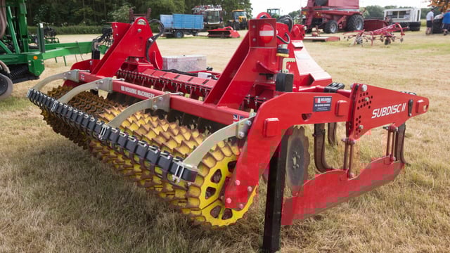 Auction report: Sun-drenched grass and tillage machinery 'knocked down'