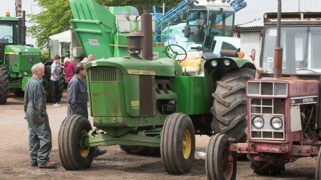 Auction report: Deere 5020 pulls the punters; what did it make?