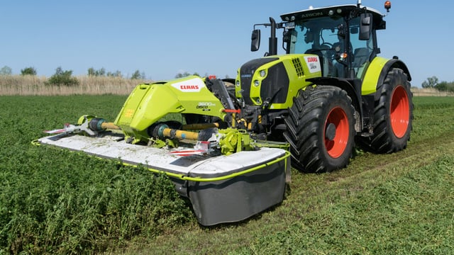Big 'moves' from Claas; see what's clever about this mower