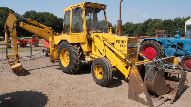 Auction report: Digging for bargains in searing sunshine