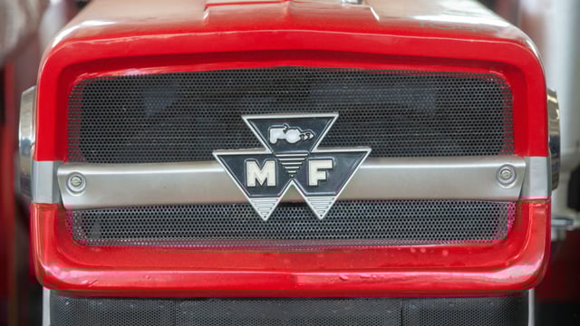 Auction report: Hammer falls on mothballed and mint MFs
