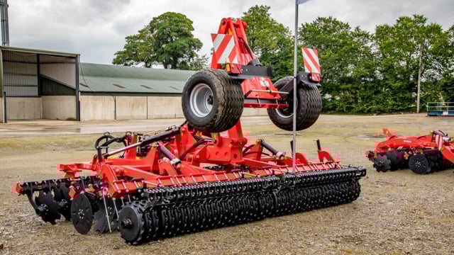 Akpil disc cultivator touring the country on demo