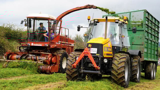 Classic and vintage tractors and harvesters gear up for Co. Cork outing