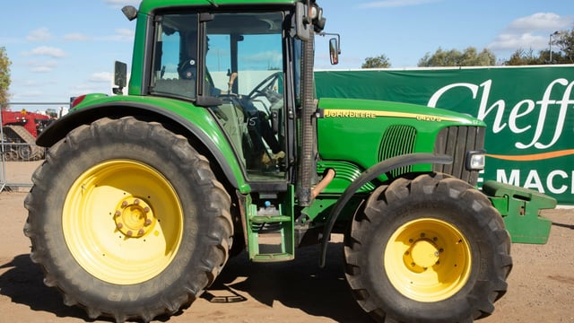 Auction report: Bargain or bust...on John Deere's 20 Series?