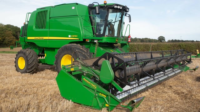 Auction report: 7-year-old combine tops the bill at on-farm sale
