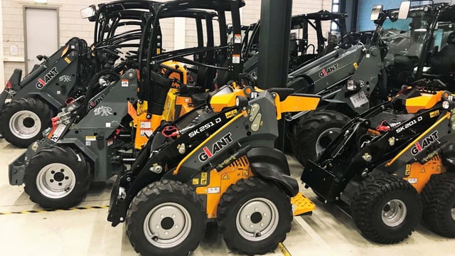 20,000th loader rolls off the line at Tobroco-Giant