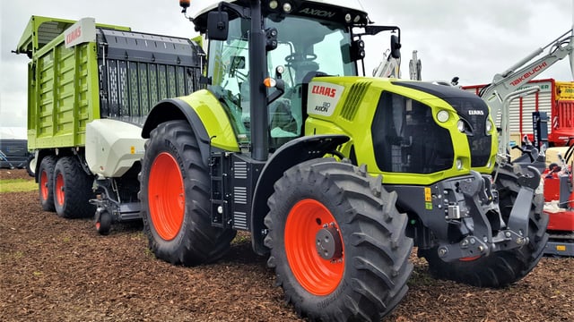 Apprentice training scheme at Claas reaches major milestone