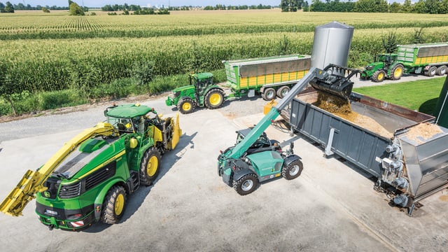Flagship 970hp John Deere forager on the cusp of its public debut
