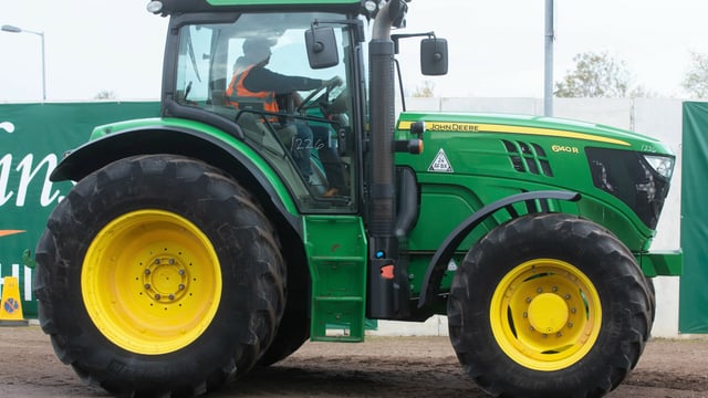 Auction report: Smaller 'sale' of tractors at this month's monster auction