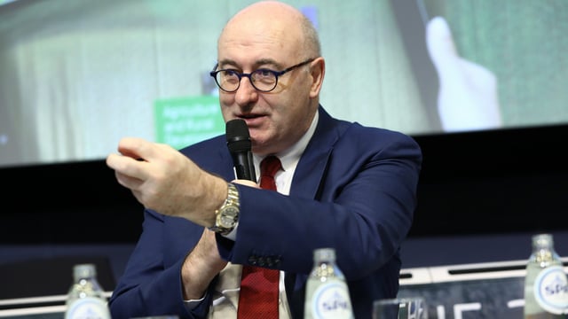 Hogan states ambition to hold on to EU commissionership