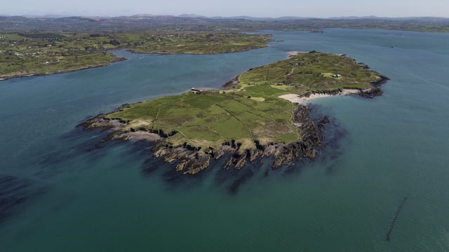Video: 157ac property in Co. Cork offers farm facilities...on a private island