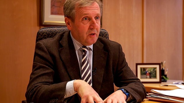 Minister speaks to farm organisation leaders on beef impasse