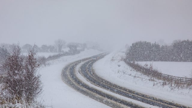 Snow and ice warning issued for entire country