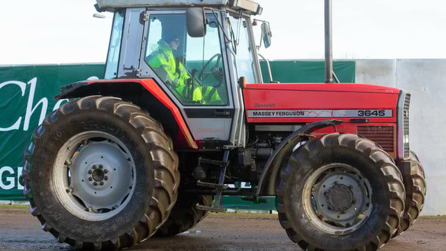 Auction report: 'Old-school' MF workhorses change hands at big February sale