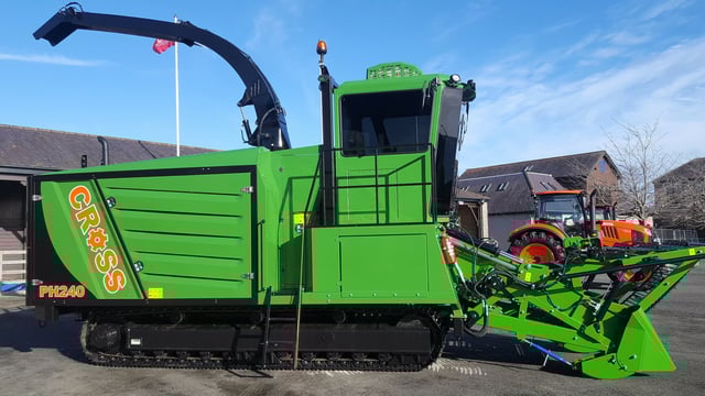 Video: Getting the inside 'track' on the most unusual machine at Punchestown