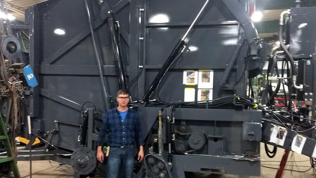 'World's biggest' round baler makes its first 9ft X 9ft bale
