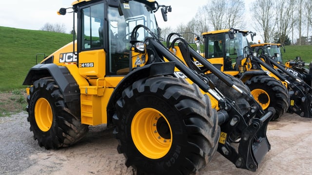 Auction report: Loaders - large and small - change hands at JCB sale