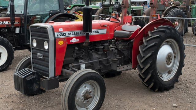 Auction report: Eyeing up the 'reds' at old-school sale