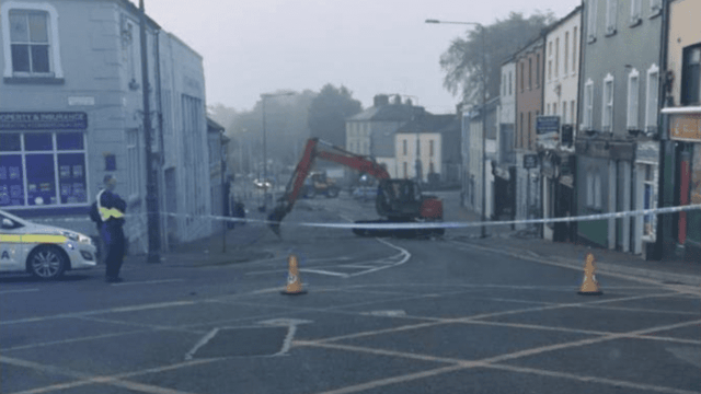 Video emerges of chaos in Kells after double bank robbery
