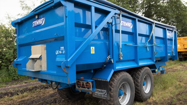 Auction report: What did these twin-axle trailers sell for?