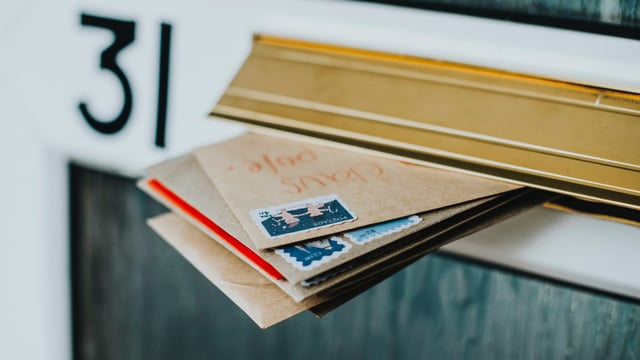 'Cheque in the post' carbon tax refund proposals 'ludicrous'