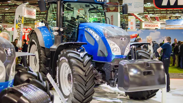 How many new tractors are selling in the UK?