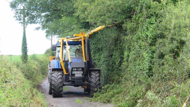 Hedge cutting for road safety rule retention welcomed by contractors
