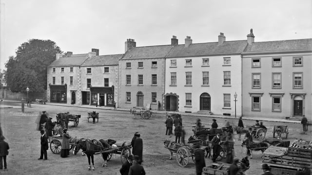 Touring exhibition probes role of 'The Square'
