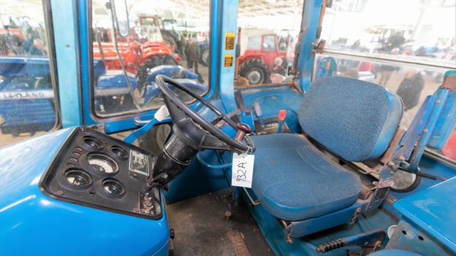 Auction report: Ford fanatics flock to sale of 'working classics'