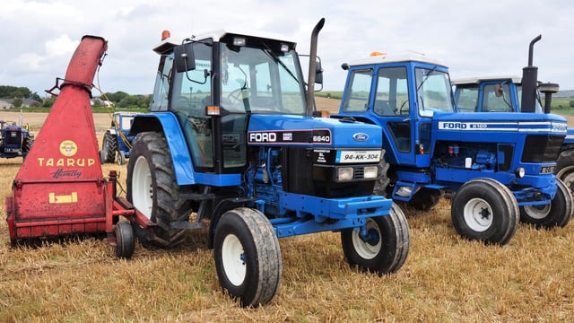 Pics: Desirable 'working classics' of all hues at De Courcey Harvest Day